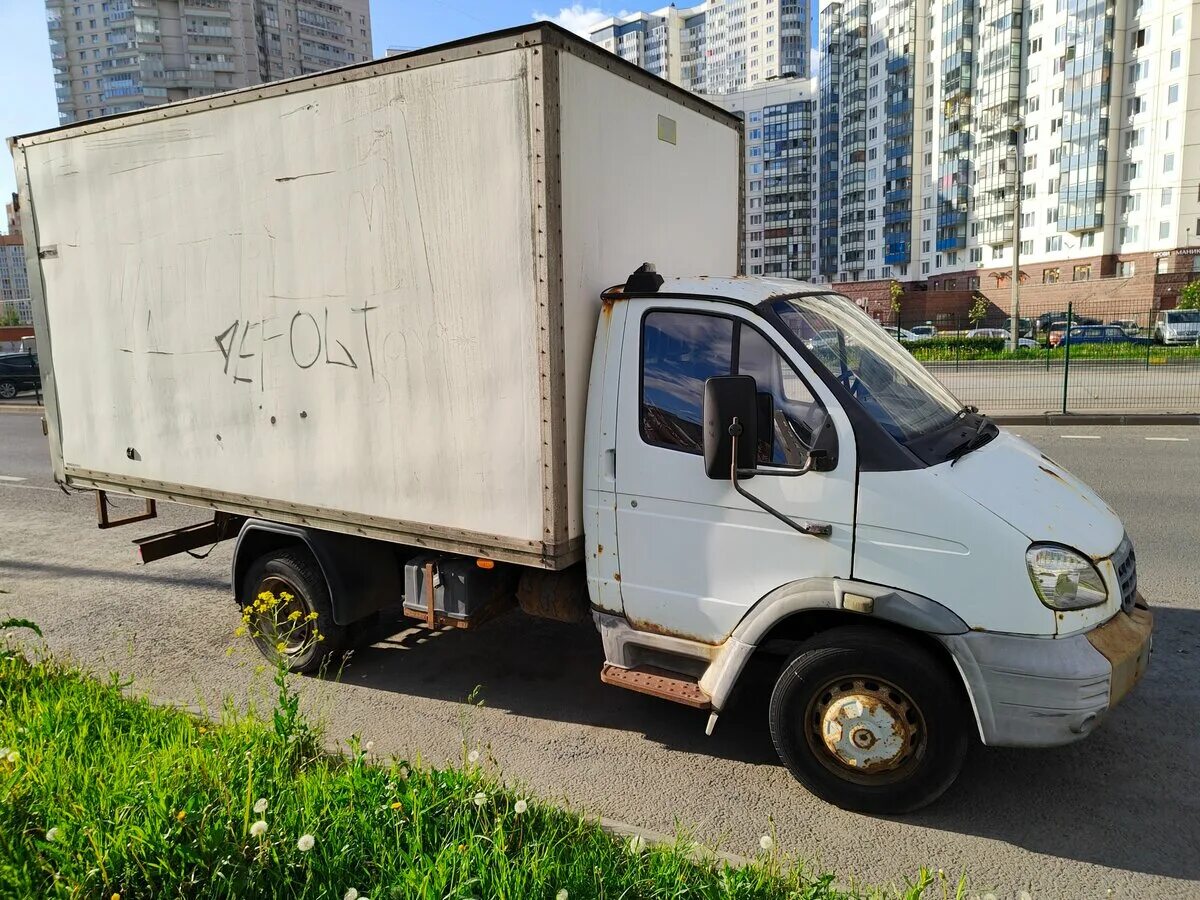 Газ валдай 2007. Серебристый валдай грузовой. Валдай 2007 год. Серебристый валдай грузовой. Валдай 2003 года.