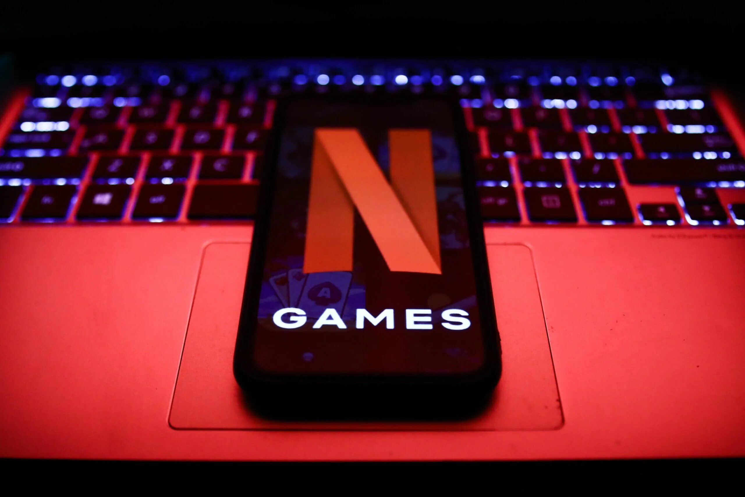 Мобильные игры от нетфликс. Netflix advertising. Netflix игры на андроид. Игры от нетфликс. Netflix games.