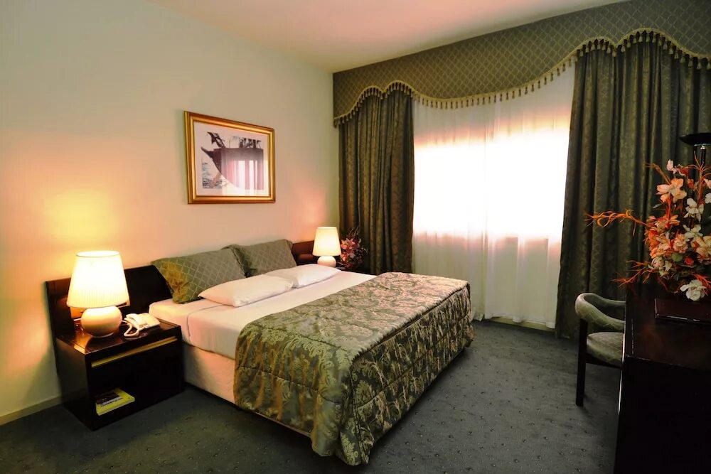 Fortuna ras al khaimah 4*. Оаэ,рас-эль-хайма,ras al khaimah hotel. Отели в рас эль хайма 3 звезды. Ras al khaimah hotel 4* номер. Al khaimah hotel.