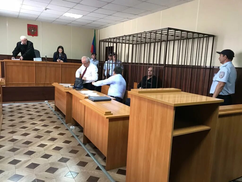 Суды г махачкала. Председатель кировского районного суда г махачкала. Ленинский суд махачкалы. Суды г махачкала. Ленинский районный суд г махачкалы.