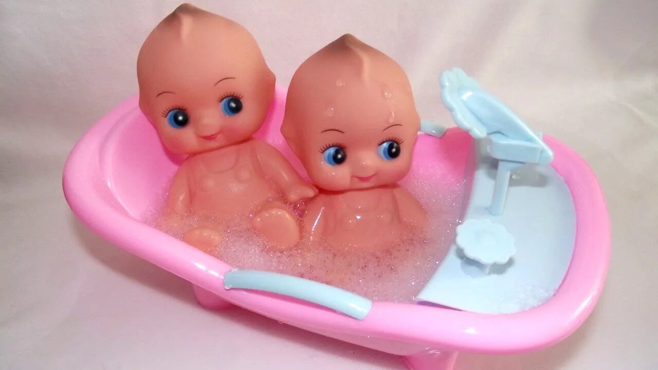 Пупсики мультики для девочек. Зырики тв пупсики. Функциональный пупс "мой малыш, лепечет и двигается" - 5463. Пупсики большие. Пупс лысый berjuan виниловый.