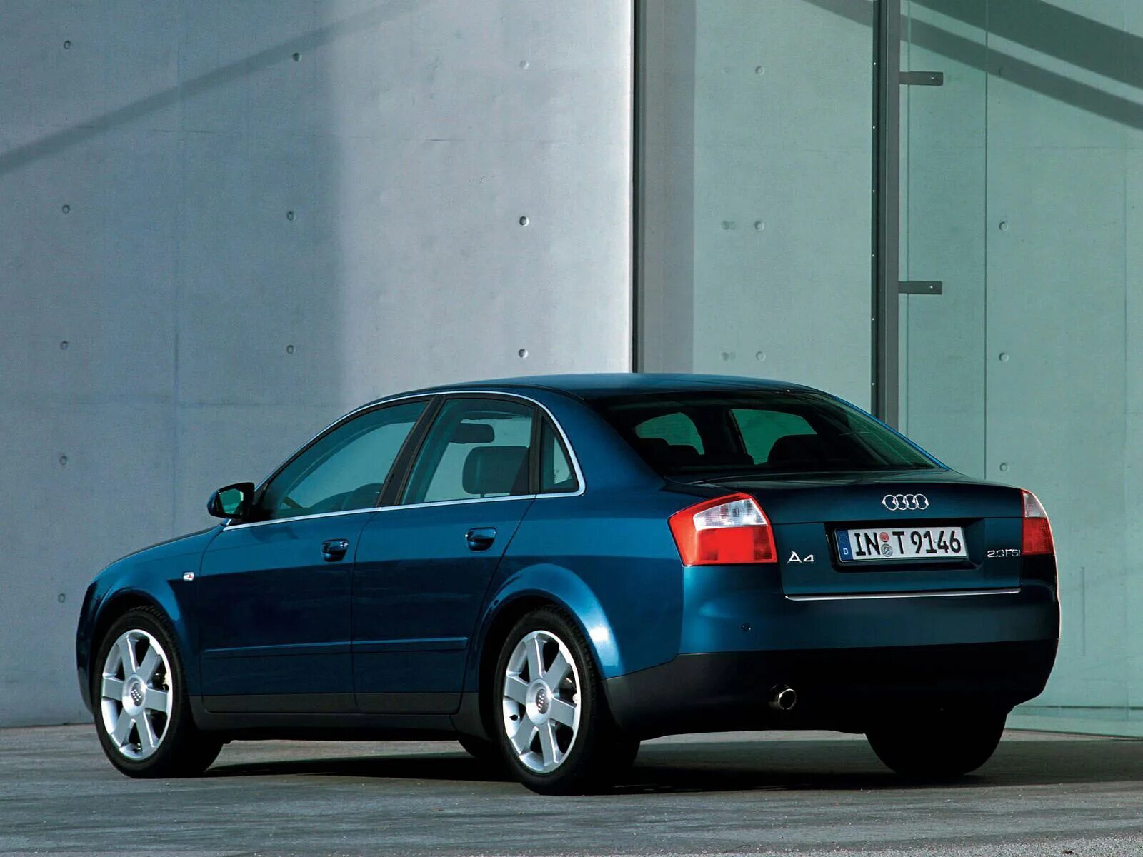 Audi a4 b6 2000. Ауди а4 b6 2001. Audi a4 b6 2001. Ауди а4 2002 седан.