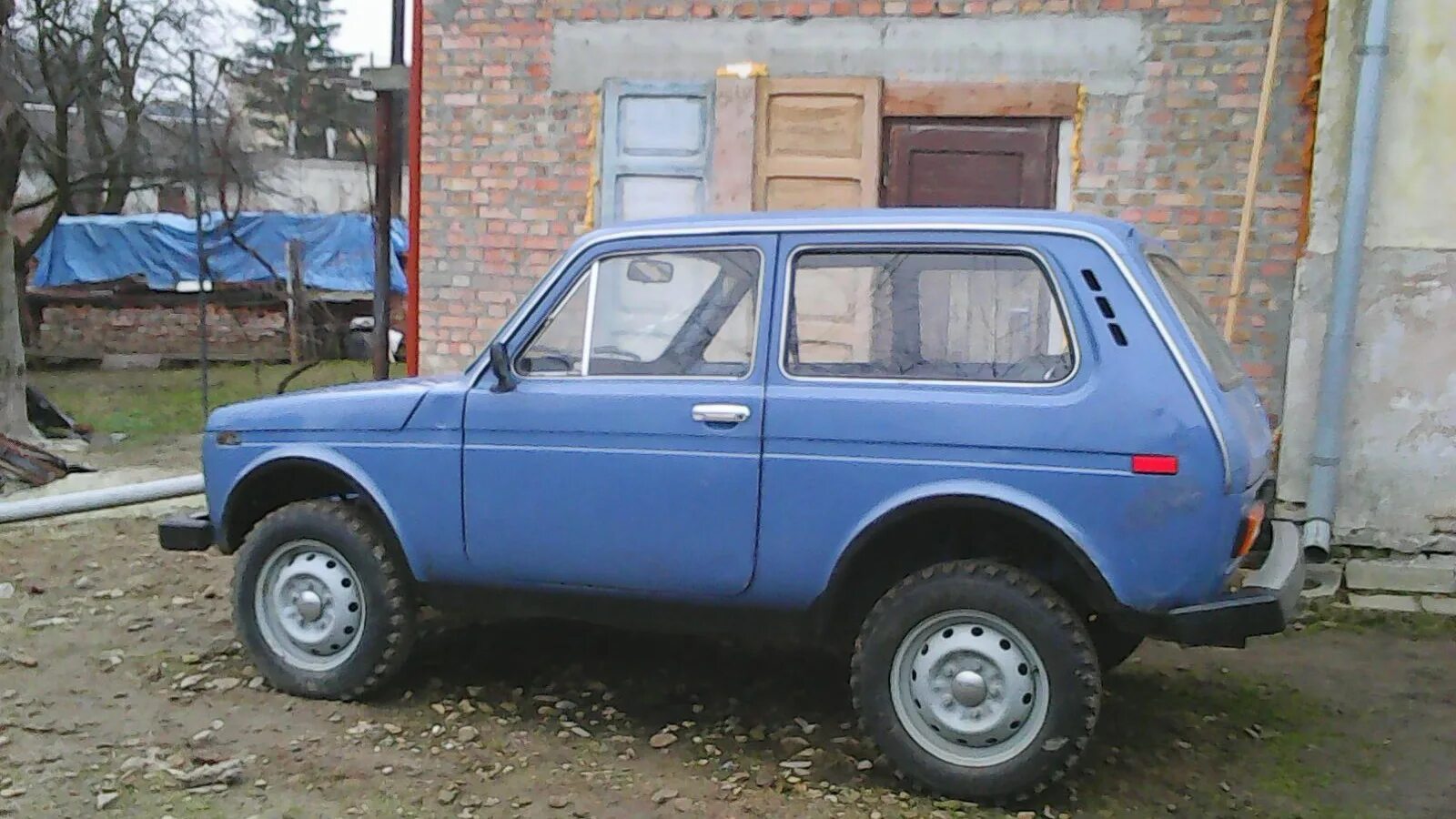 UAZ Simbir (Patriot) is in excellent condition. Not rotten. Lifted. Served. Good