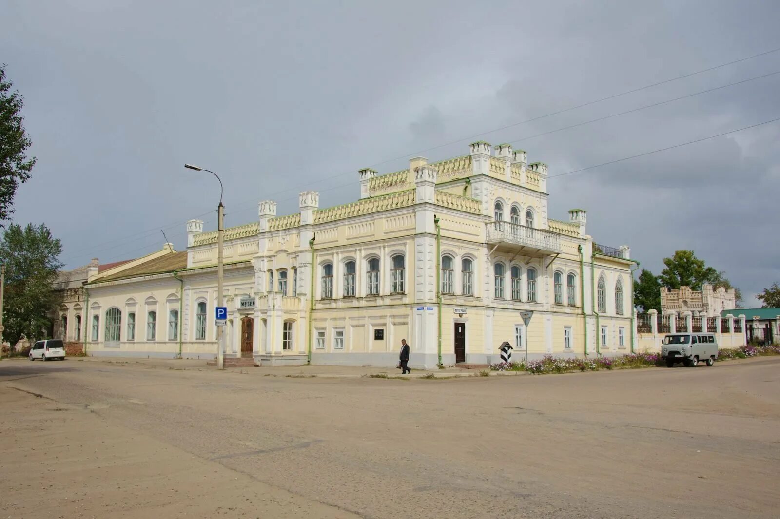 Нерчинск основан. Бутинский дворец Забайкальский край. Нерчинский музей Бутинский дворец. Дворец в Нерчинске Забайкальского края. Краеведческий музей Нерчинск.