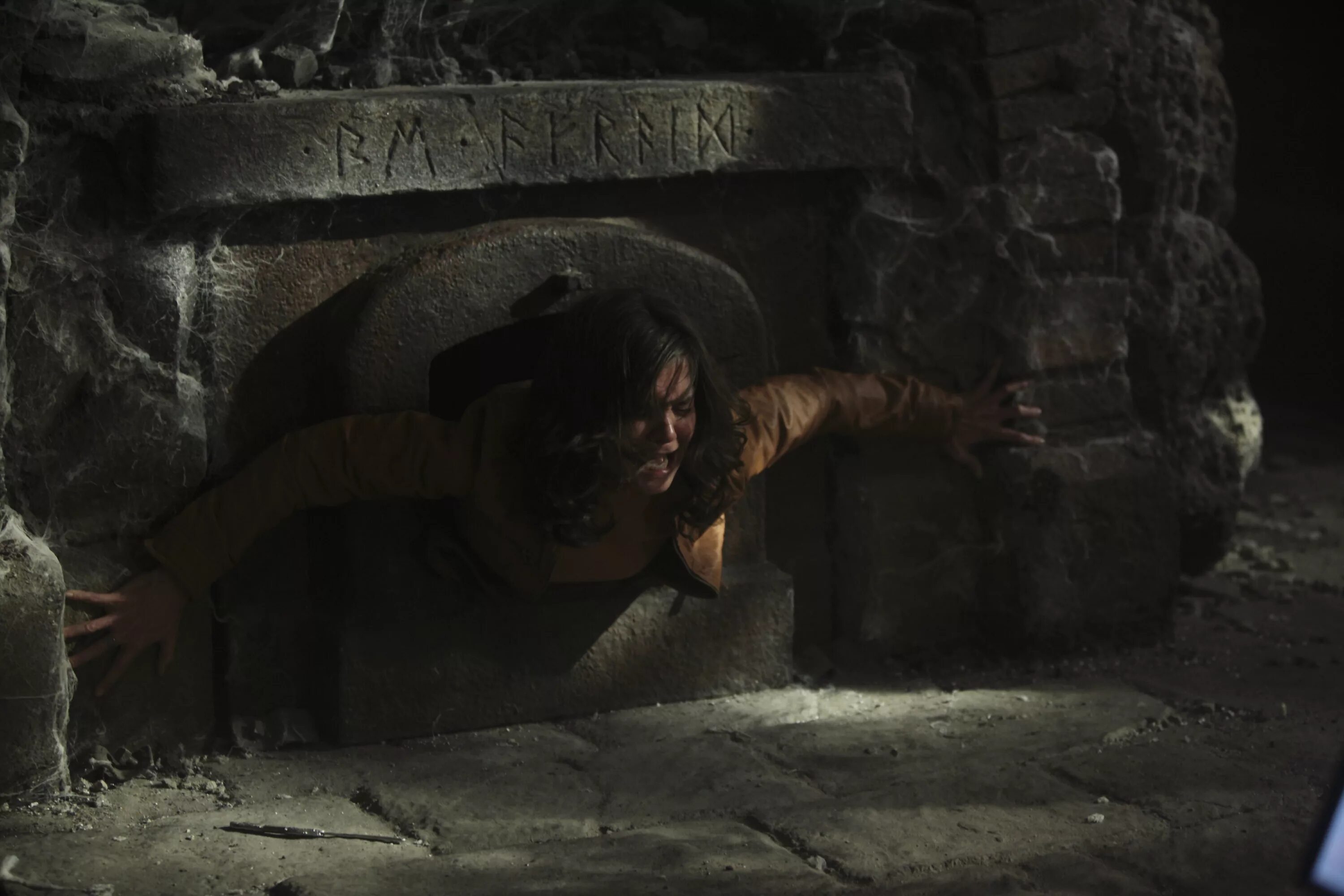 Don t be afraid 2. Не бойся темноты (don&#039;t be afraid of the dark, 2010).