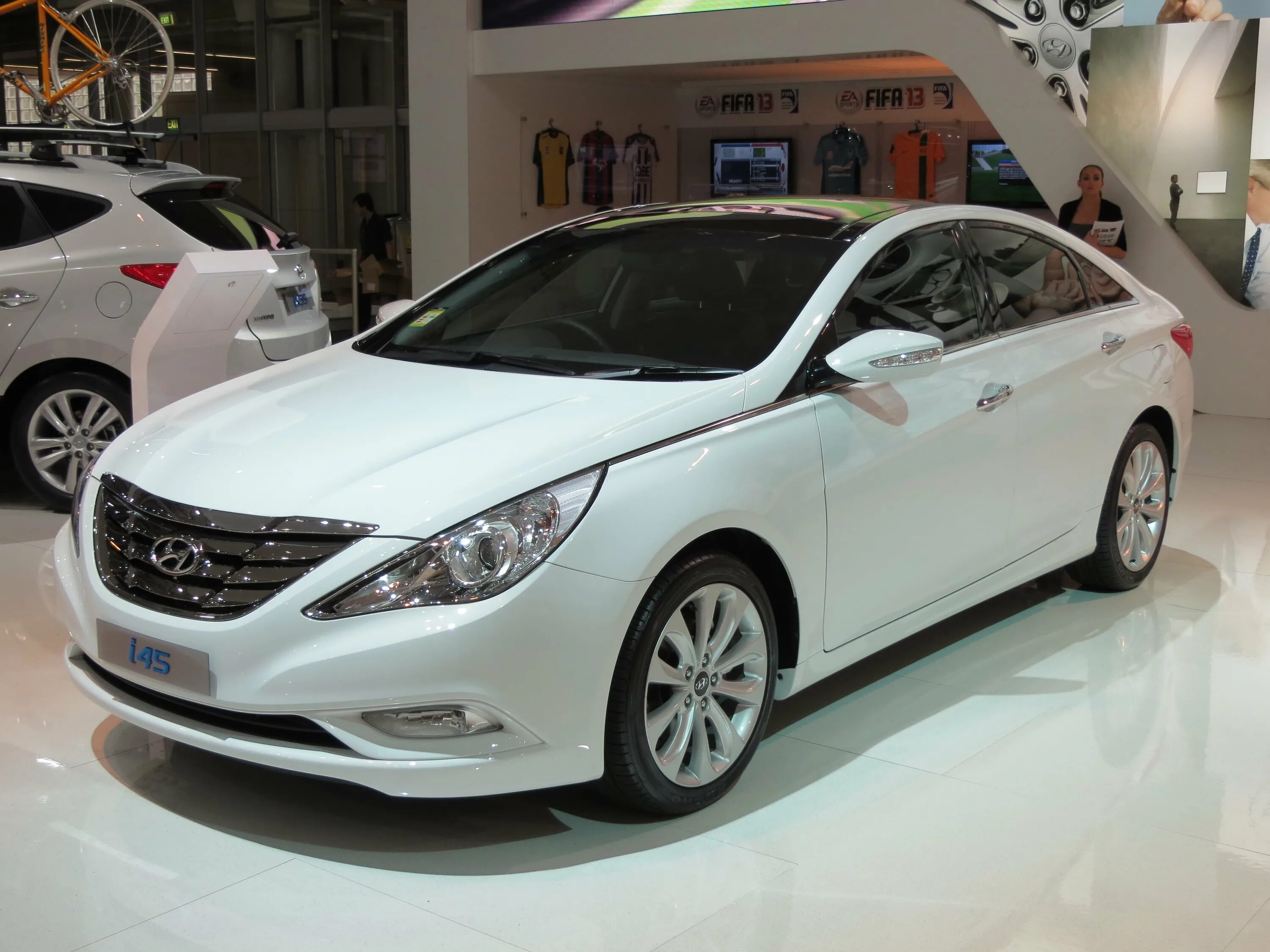 Купить 400 000. Hyundai Sonata i45. Хендай седан i45. Hyundai i45 2014. Hyundai Sonata/i45 10.