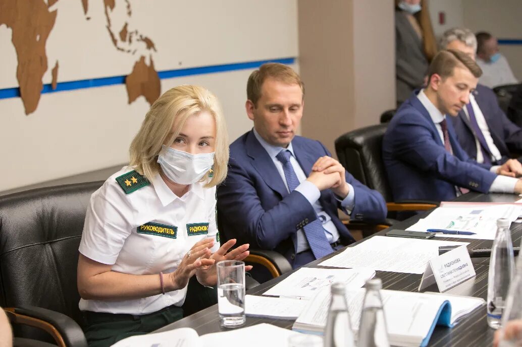 Александр александрович козлов. Руководитель природных ресурсов. Козлов александр александрович министерство. Константин поляков курск комитет экологии. Департамент экологии брянской области.