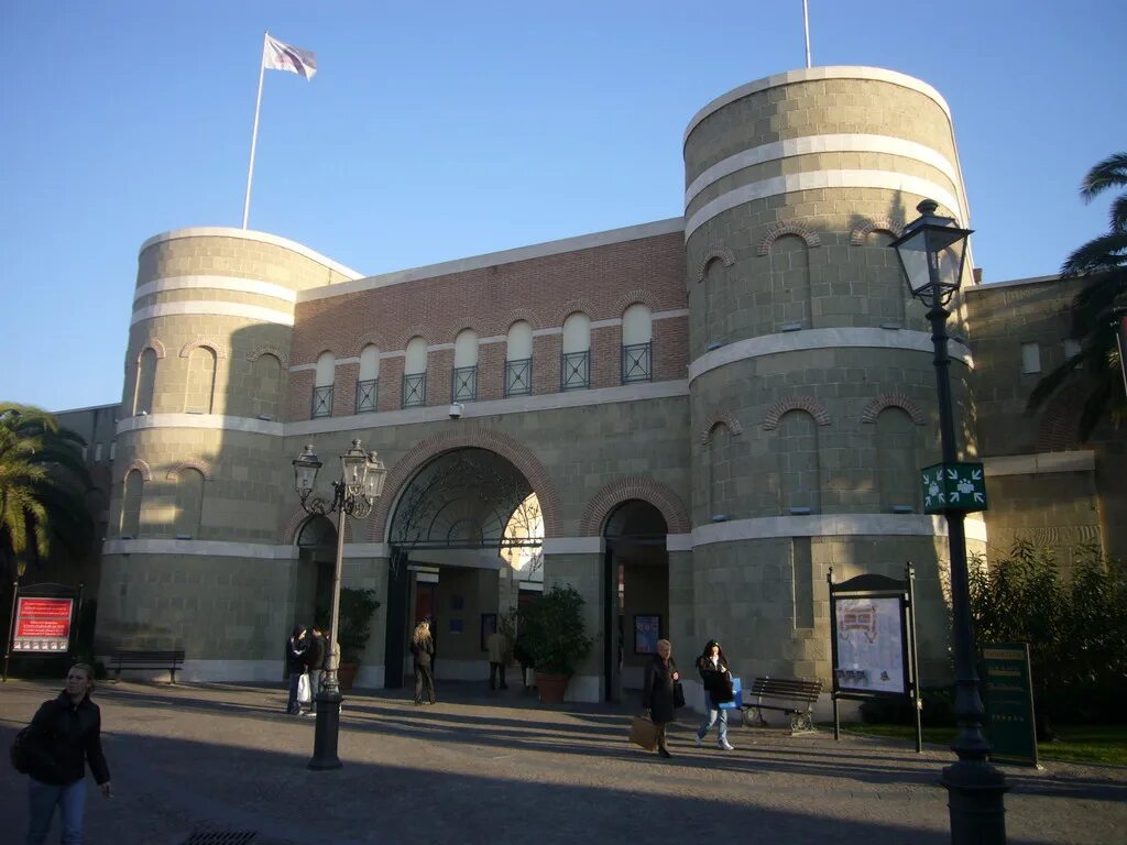 Аутлет в риме. Лацио castel romano designer outlet. Кастель романо аутлет. Аутлет в риме кастель романо. Аутлет castel romano.