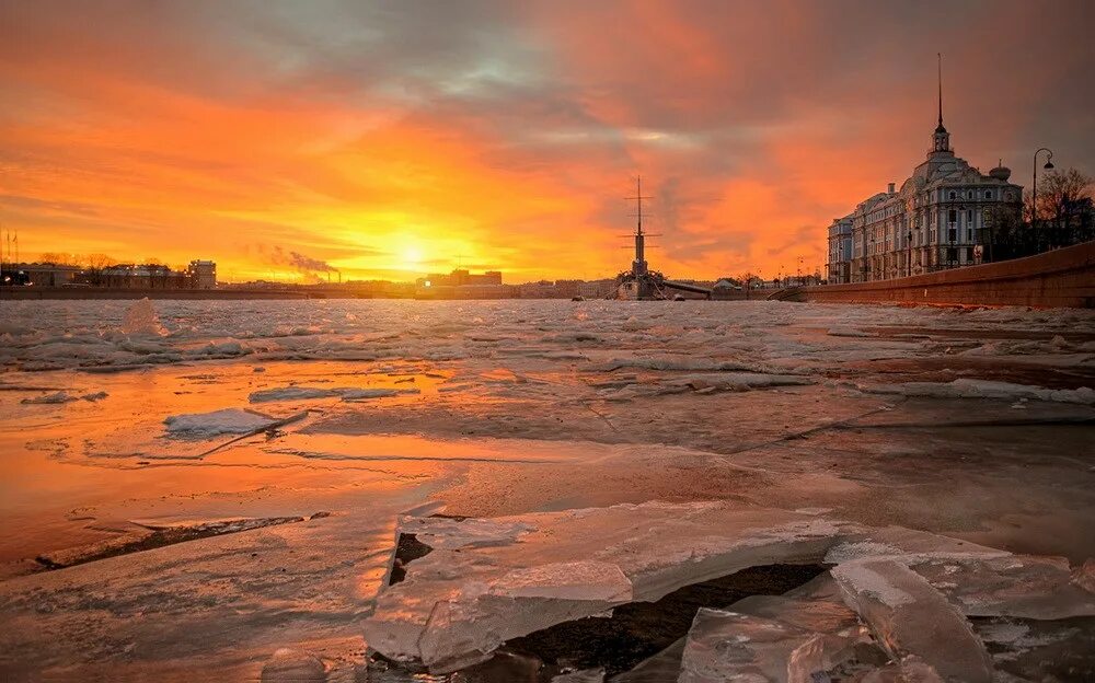 Закат солнца в санкт петербурге. Санкт-петербург рассвет. зимняя нева в питере. петербург ноябрь эдуард гордеев нева. зимний петербург эдуард гордеев.