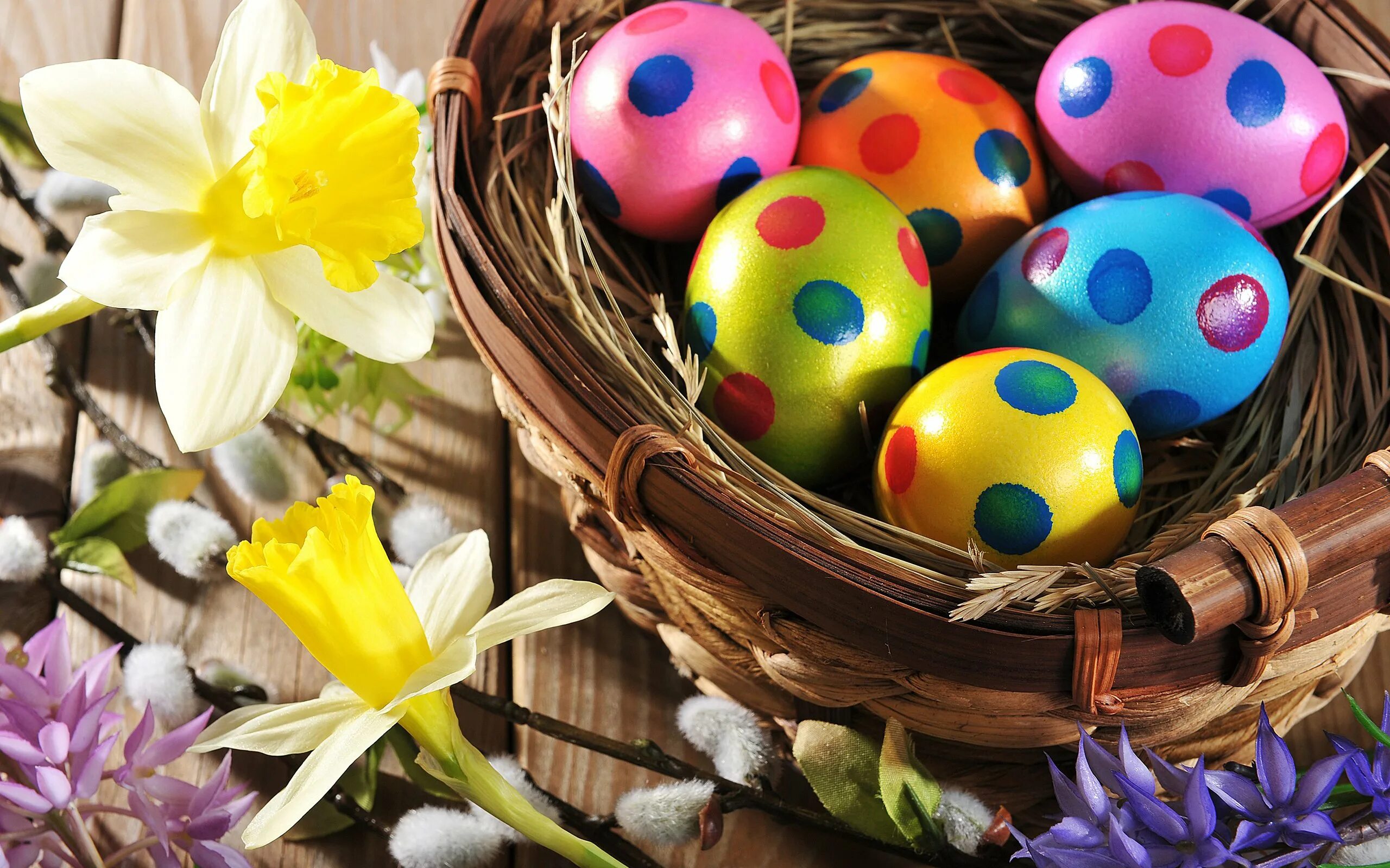 Какого цвета пасха. Пасха. Самые красивые пасхальные яйца. Крашенки пасхальные яйца. Крашеннве яицм на пасху.
