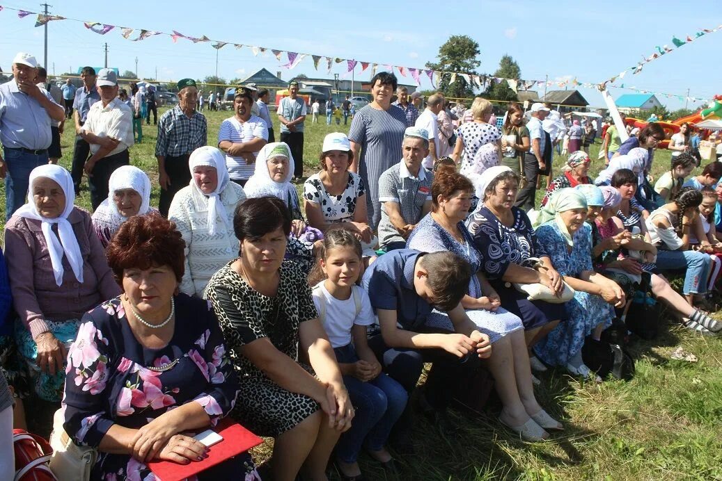 Погода татарские ямалы. День села в татарских селах. День деревни.татар энер. Татарская бездна. Школа Татарская бездна 135.