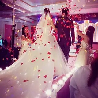 Лепестки роз на свадьбу