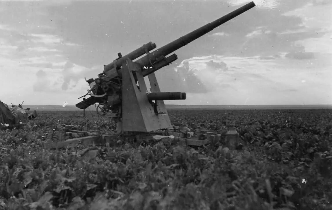88 мм flak. 88-Мм зенитная пушка Flak 18/36/37. 88 Мм зенитка вермахта. Немецкая зенитная пушка Flak 88. Немецкая зенитка 88 мм.