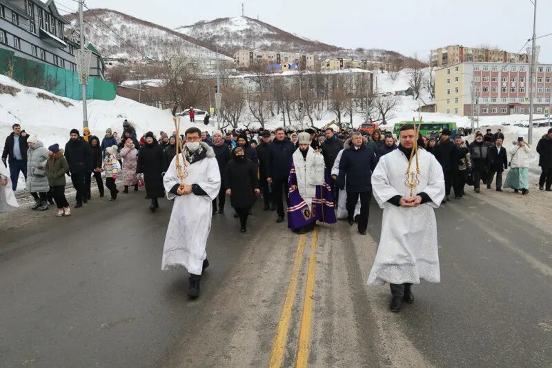 Крестный ход. Белгород крестный ход 7 января 2023. Православная камчатка фоторепортаж. Петропавловск-камчатский крестный ход. Крестный ход севастополь.