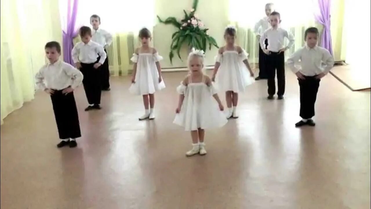 Танец мамы и сына. Танец вальс с мамами. Танец мамы и сына. Танец вальс с мамами. Танец вальс с мамами.