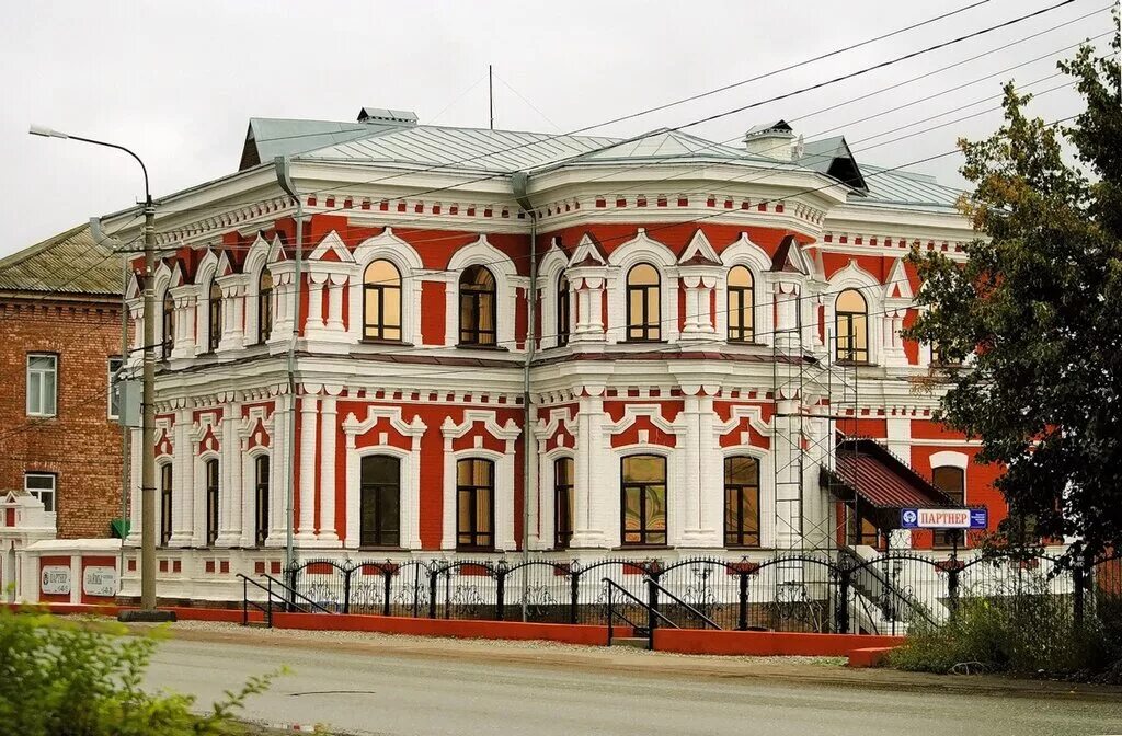 Сарапул купеческий город. Дом купца баженова сарапул. Сарапул купеческий город. Сарапул удмуртской. Лермонтова, д.