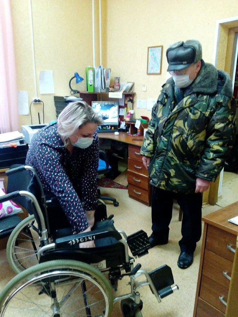 Центры срочной социальной помощи. Срочные услуги в социальном обслуживании. Социальное сопровождение малоимущих семей с детьми. Отделение срочной социальной помощи. Помощи.