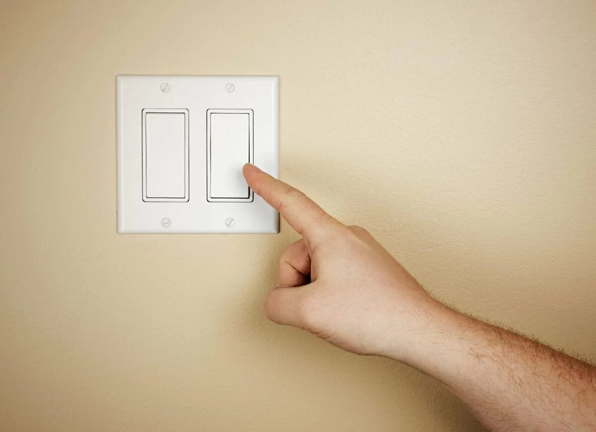 Включите свет 2024. Включить свет. Light Switch. Light Switch UHD. Light Switch 1945.