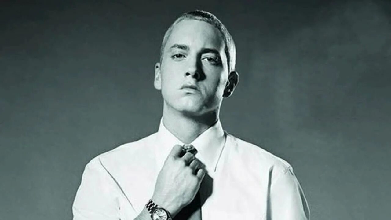 Соббек. Слим шейди кто это. Эминем. Эминем в 30. Эминем сейчас 2022.