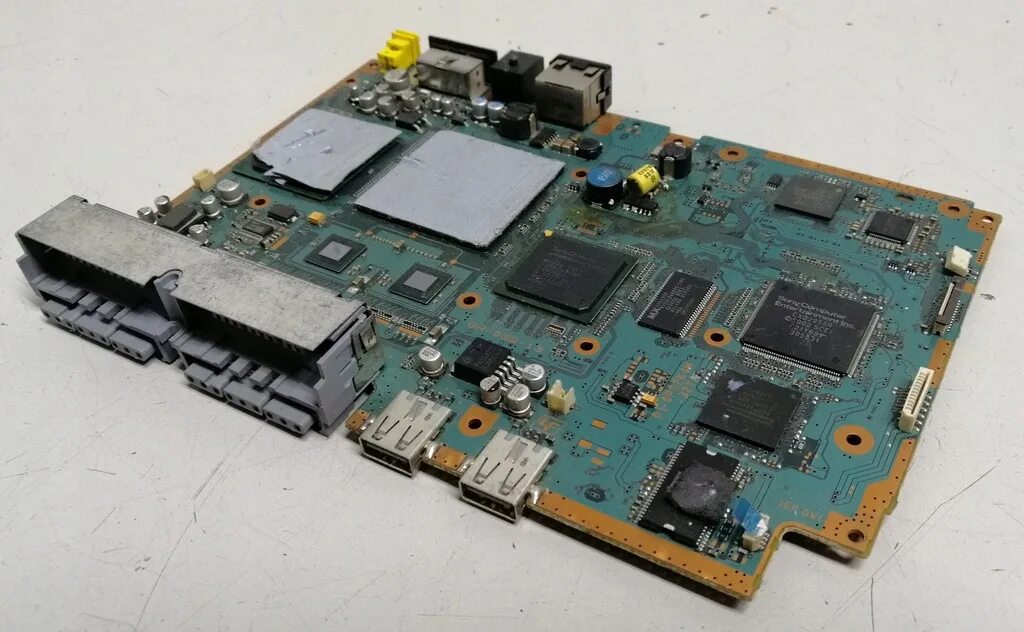 Ps vita материнская плата. Ps2 плата scph 77008. Ps2 slim motherboard. Ps2 slim motherboard. Материнская плата ps2 slim.