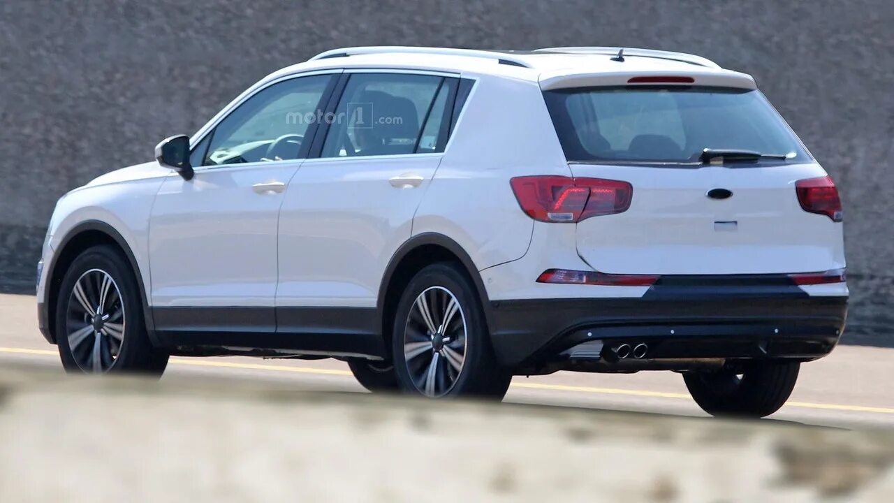 Фольксваген удлиненный. Фольксваген Тигуан XL. Volkswagen Tiguan удлинённый. Фольксваген Тигуан удлиненный. Удлиненный Тигуан 2017.