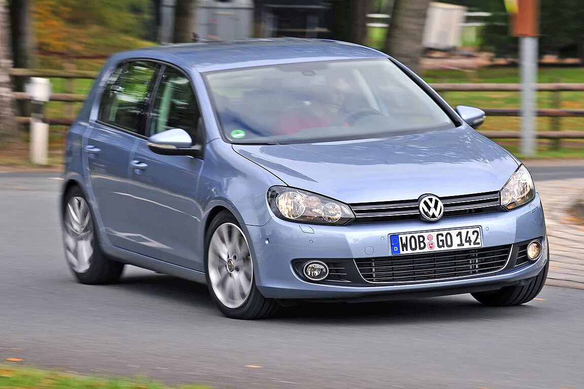 Volkswagen 6 поколение. Фольксваген гольф 1.6. Гольф 6 1.4 TSI. Golf 6 1.6. Фольксваген гольф 1.4 турбо.