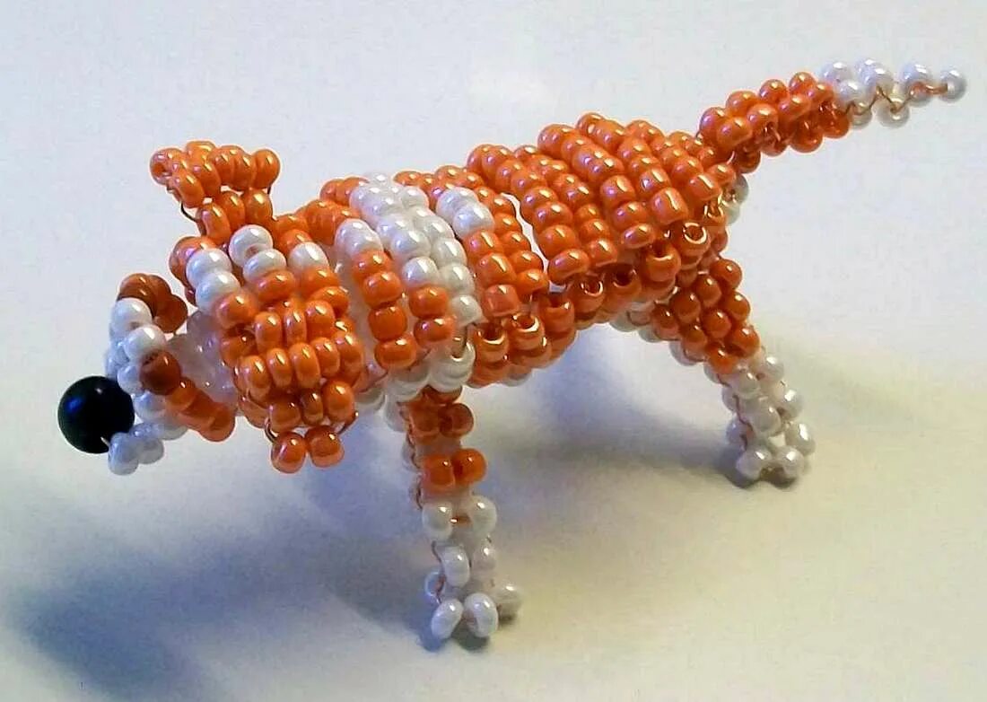 Собака из бисера