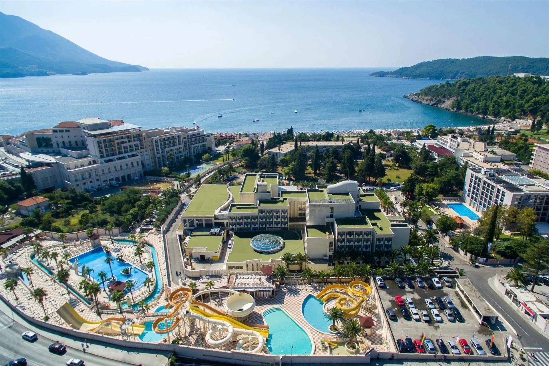 Экскурсионные отели. Mediteran Hotel Черногория. Mediteran Becici 4*. Mediteran Hotel & Resort пляж. Черногория Будва Бечичи.