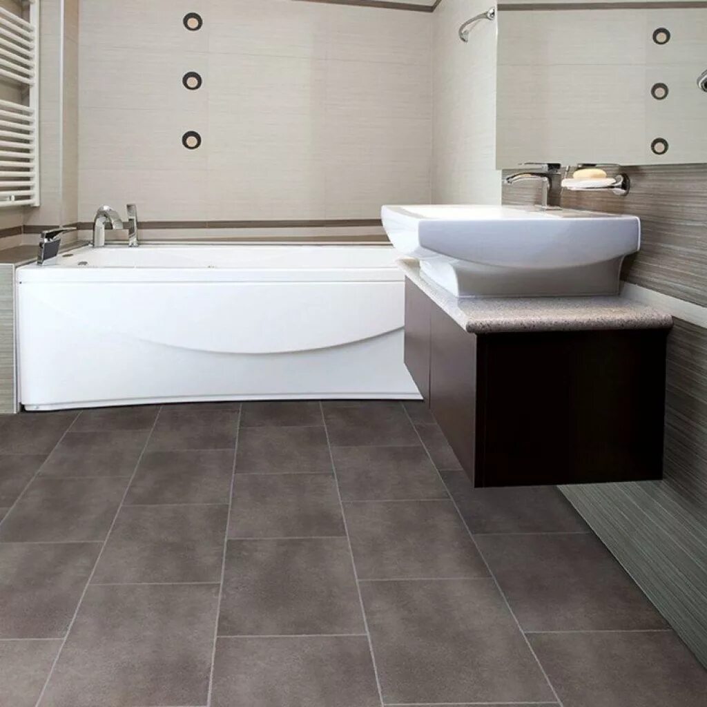 Bathroom flooring. Плитка напольная для ванной. Плитка напольная в ванную комнату. Кафель на пол в ванную. Плитка для пола в ванной комнате.