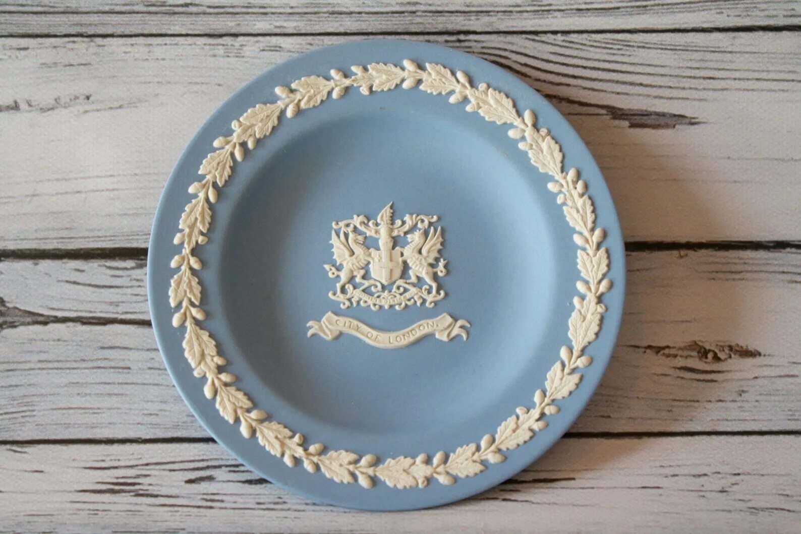 Wedgwood Jasperware. Wedgwood Яшмовый фарфор. Веджвуд синий. Dish city