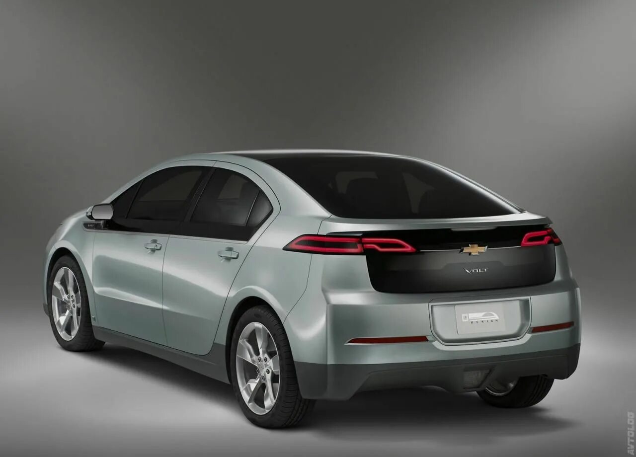 Вольт гибрид. Chevrolet Volt 2011. Шевроле вольт 2023. Шевроле вольт электромобиль. Электрокар Шевроле вольт.