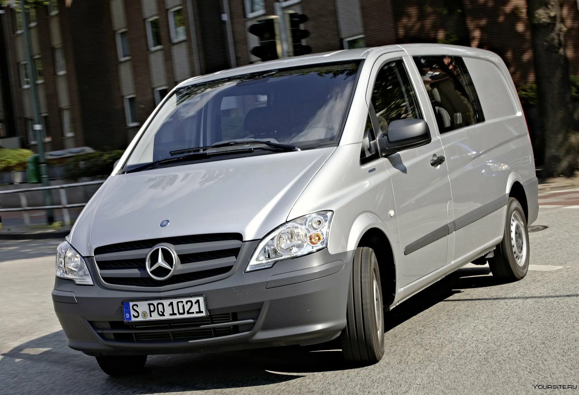 Вито ма. Mercedes Benz Vito 639. Мерседес Бенц Вито 639. Mercedes Benz Vito 2010. Mercedes-Benz Vito 113 CDI.