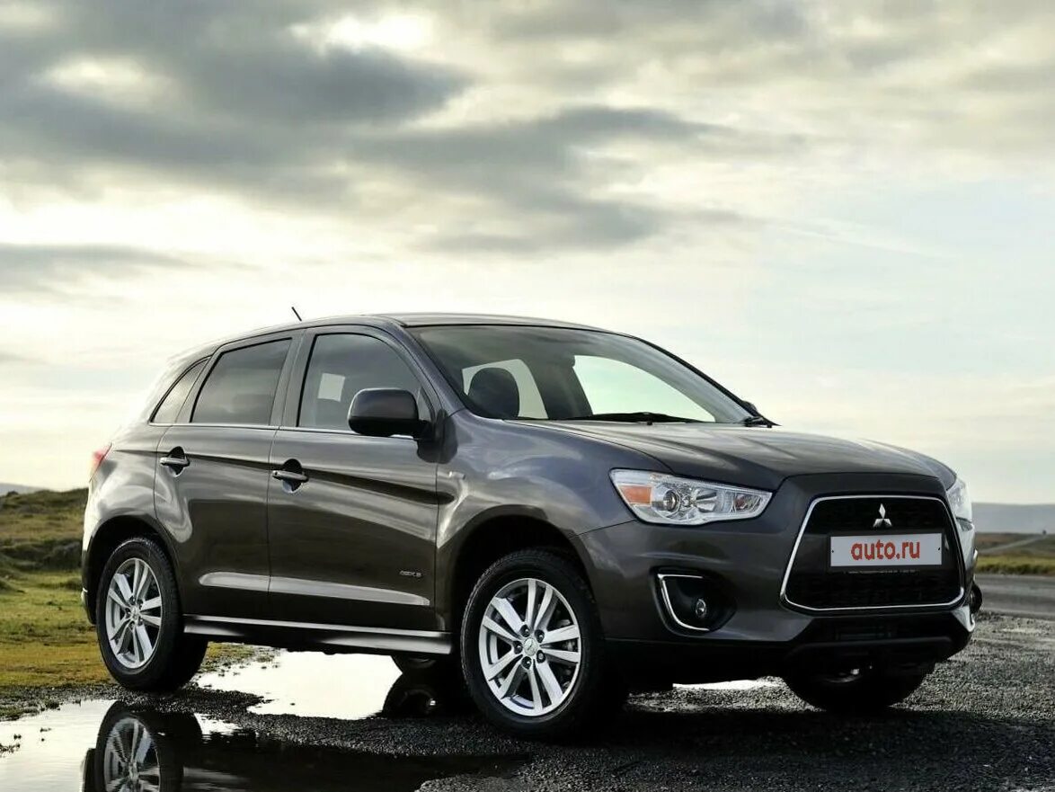 Mitsubishi asx 2. Митсубиси АСХ. Мицубиси кроссовер АСХ. Паркетник Митсубиси ASX. Митсубиси аукс.