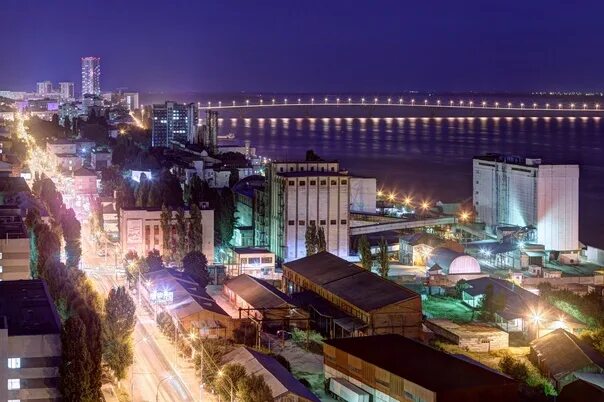 Саратов вб. Город Саратов. Современный Саратов. Вечерний Саратов. Саратов город России.