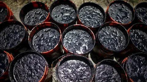 К какой смеси относится нефть