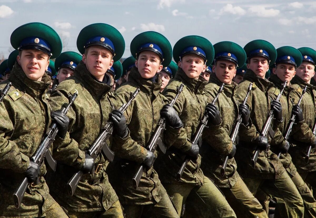 12 солдатов