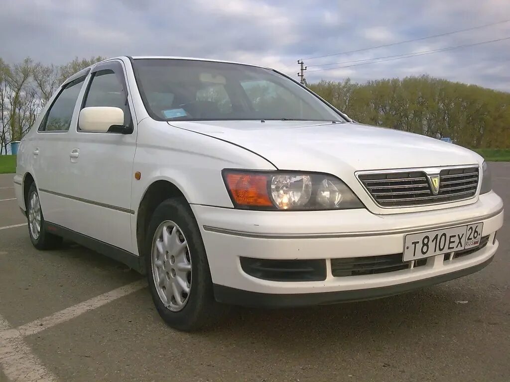 Лого виндовс свечение обои. Toyota corolla 99 года. Тойота виста sv40. Лампа ближнего света тойота ардео. Виста ардео ближний свет лампа.
