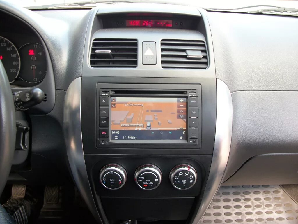 Установка Yatour Digital CD-Changer - Suzuki SX4 (1G), 1,6 л, 2011 года автозвук
