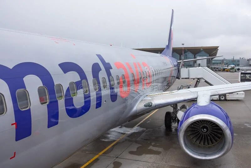Смартавиа кормят или нет. Боинг 737 смартавиа. смарт авиа 737-800. боинг 737-800 смартавиа. боинг 737-800 смартавиа фото.