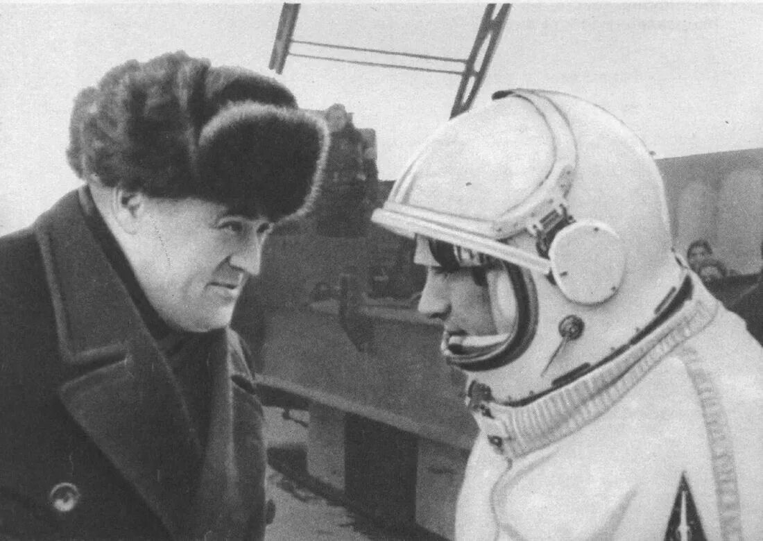 Главный конструктор первых советских космических кораблей. Королев Леонов Беляев.