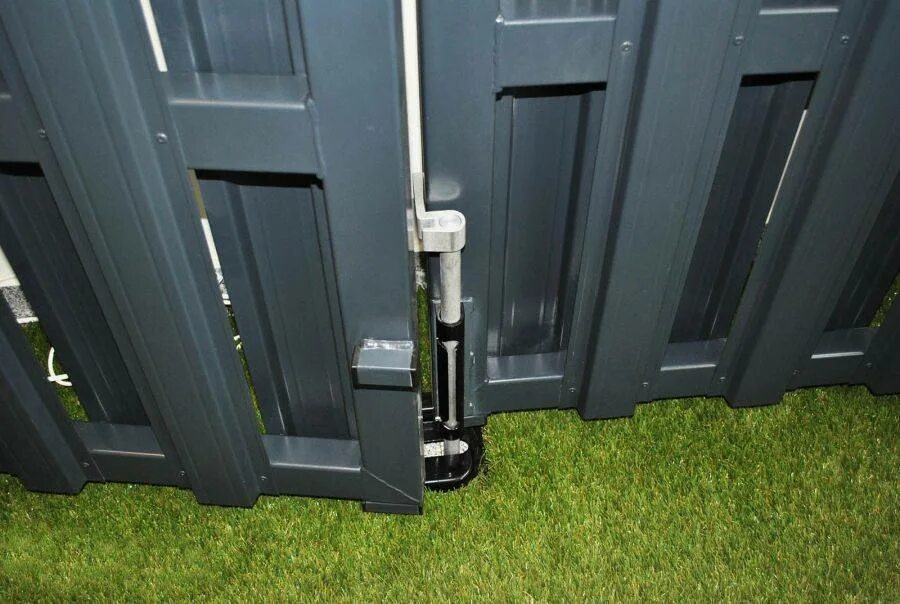 фиксатор для ворот распашных