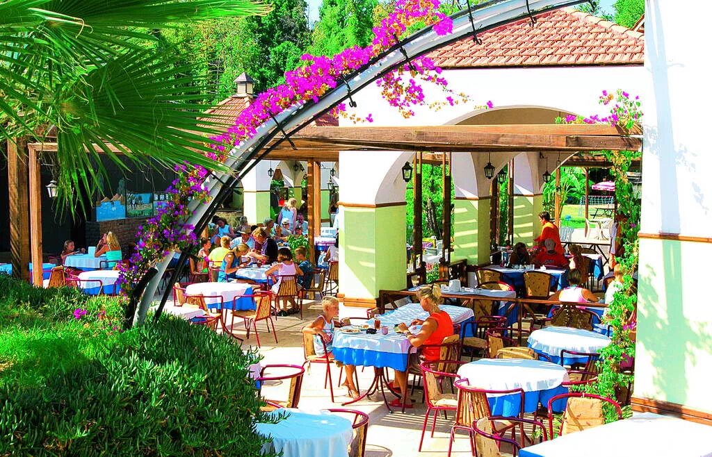 Lykia botanika beach club. Турция отель Ликия ботаника Бич. Отель ботаника в Фетхие Турция. Ликия ботаника Фетхие 4.