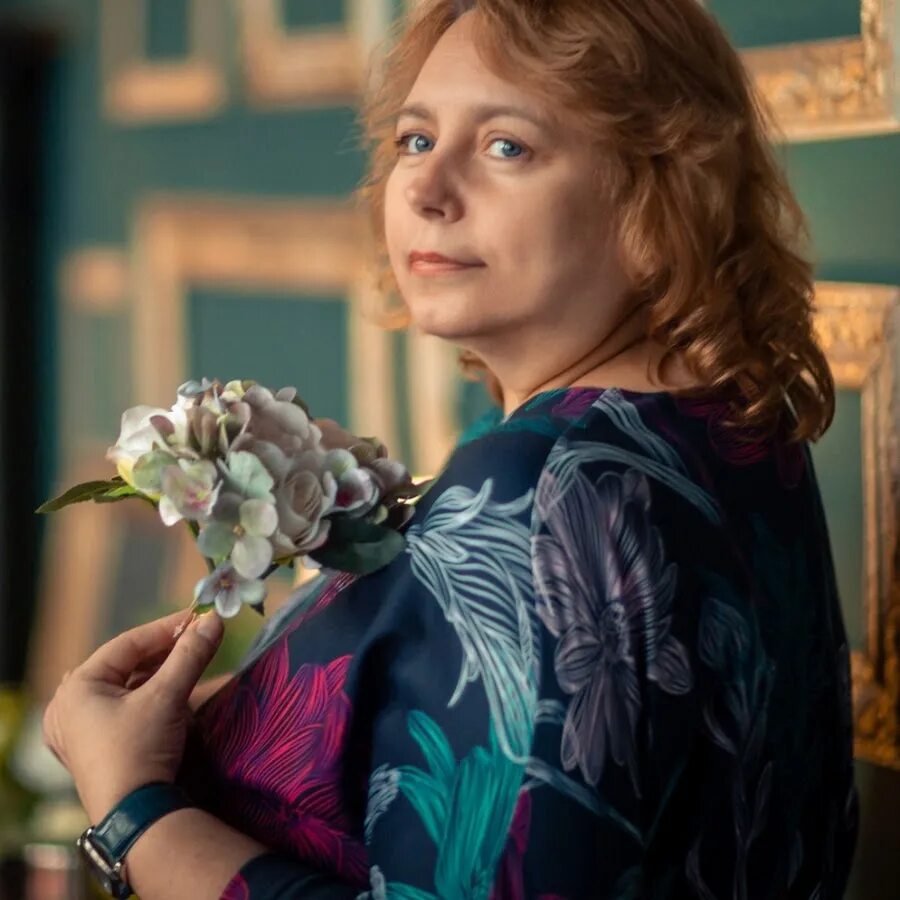 Психолог ютуб. Психолог ютуб. Психолог ютуб. Психолог с первого канала. Седой психолог на ютубе.