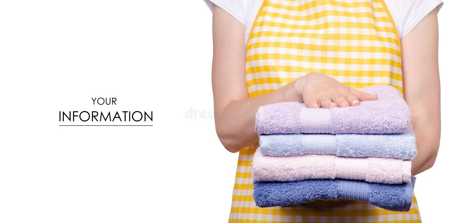 Стянули полотенце. Полотенце для рук. Женщина с полотенцем в руках. Девушка в полотенце. Девушка держит в руках полотенце.