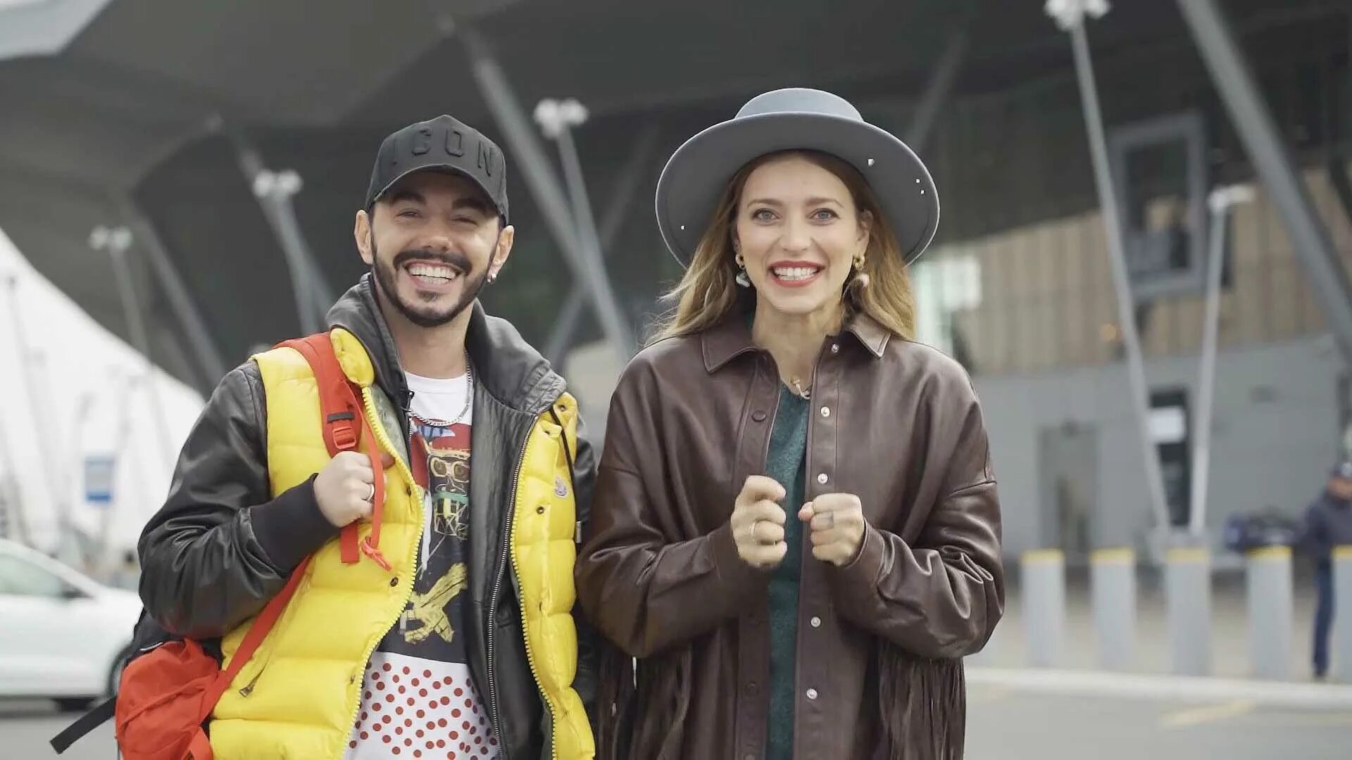 Алина и антон орел и решка. Мишель орел и решка. Орёл и решка регина тодоренко и тимур родригез. Леся никитюк орел и решка. Ведущие орла и решки.