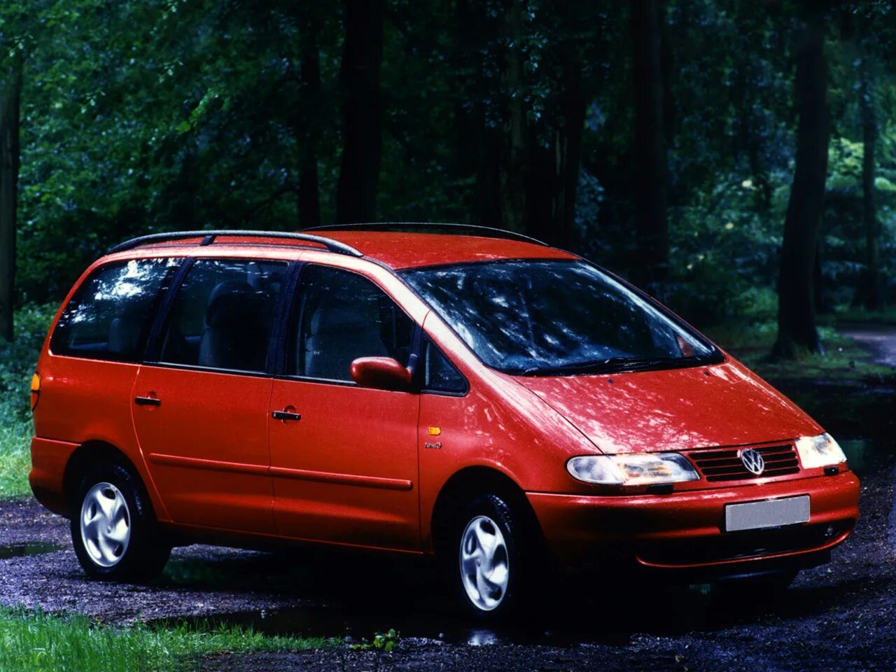 Фольксваген шаран 1 поколение. Фольксваген Шаран 1. Volkswagen Sharan 1 поколение. Фольксваген Шаран 1995. Фольксваген Шаран 2000.