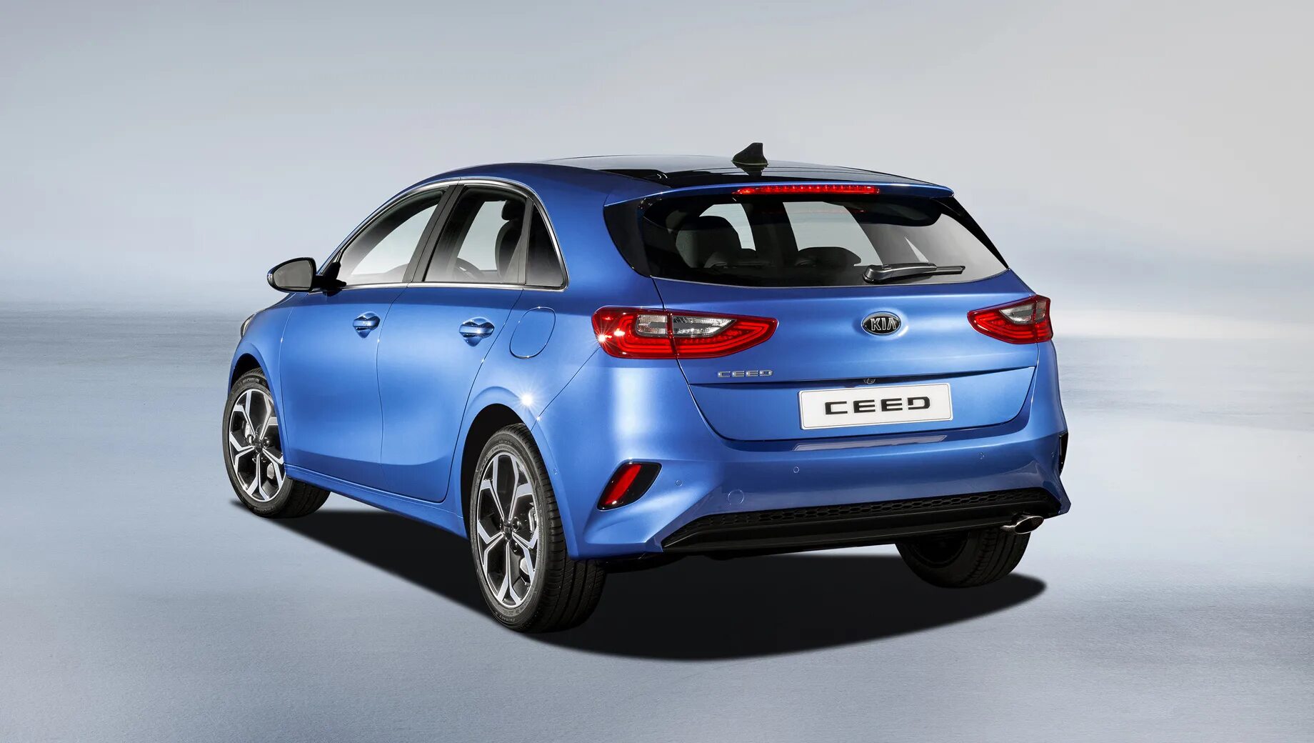 Новый сид цена. Kia Ceed 2019. Kia Ceed Hatchback 2018. Киа СИД 2018 хэтчбек. Kia Ceed 3 хэтчбек.