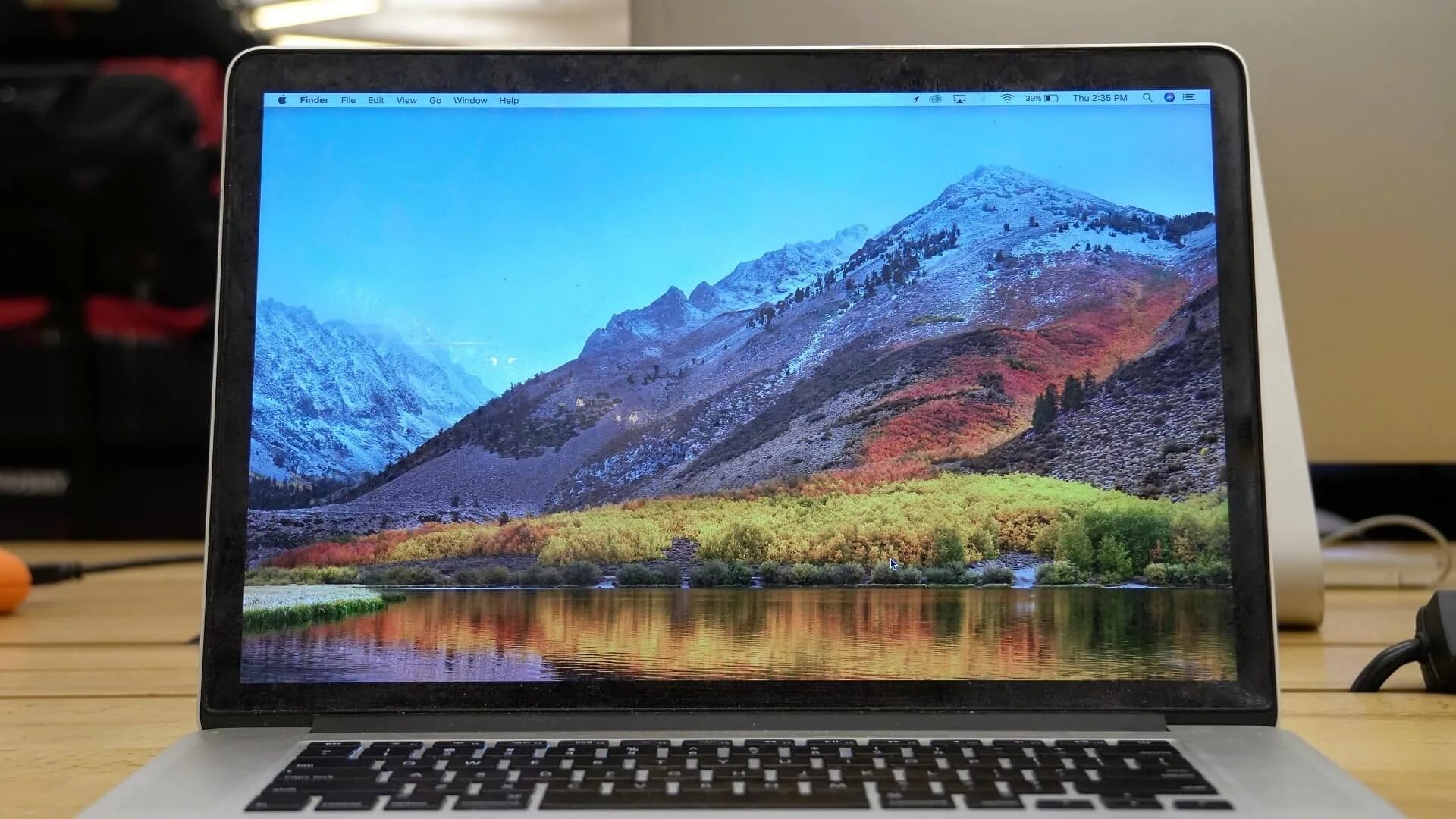 Os high. MACBOOK Air 2011 Mac os High Sierra. High Sierra IMAC. Mac Pro 3.1 High Sierra. Macos High Sierra 10.1з.5.