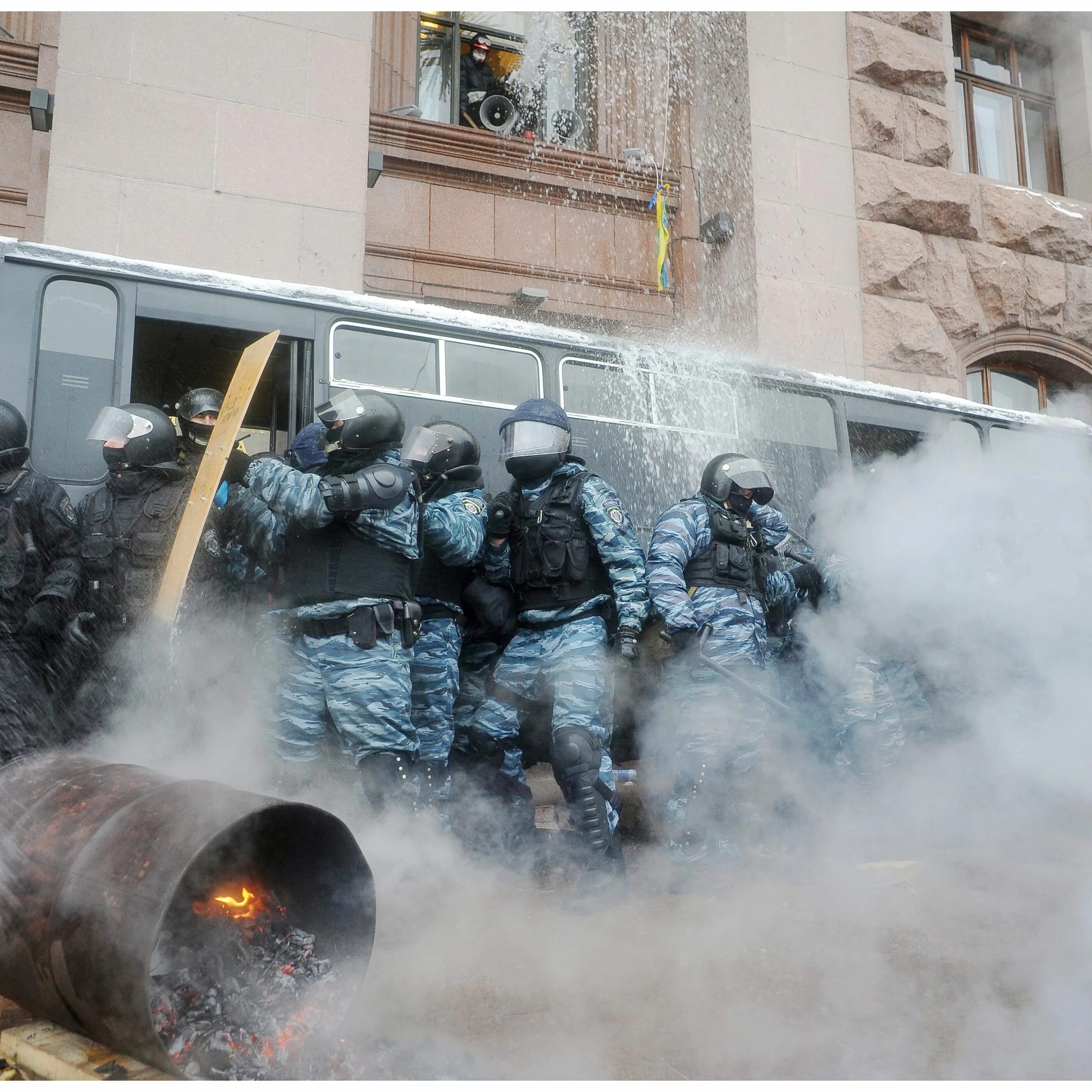 Беркутовцы на майдане. Протест Киев 2014 Беркут.