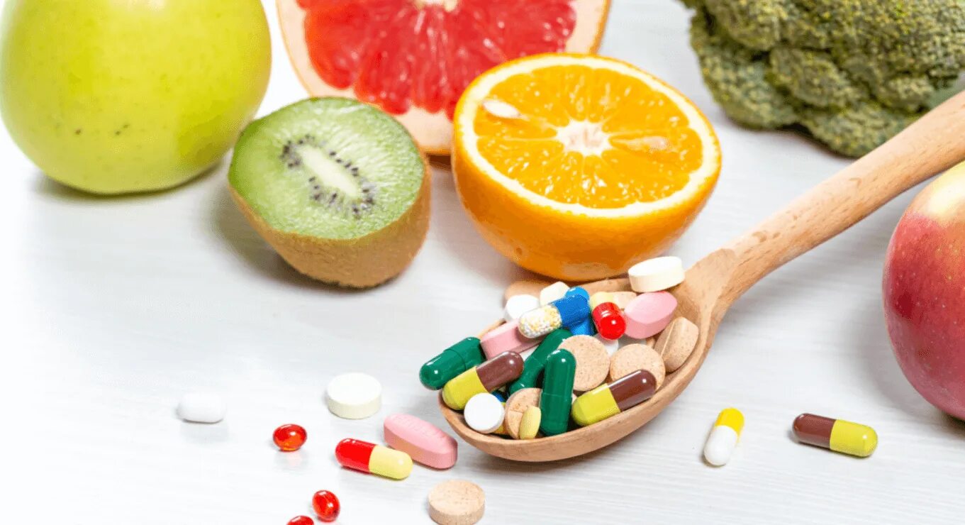 Art vitamins. Витамины. Пищевые и биологически активные добавки. Таблетки и фрукты. Пищевые добавки витамины.